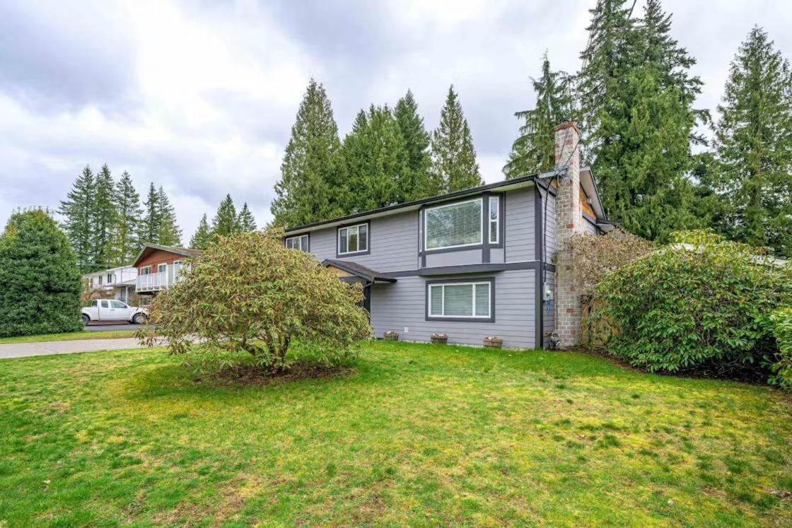 Private 1 Bedroom In Brookswood Langley Esterno foto