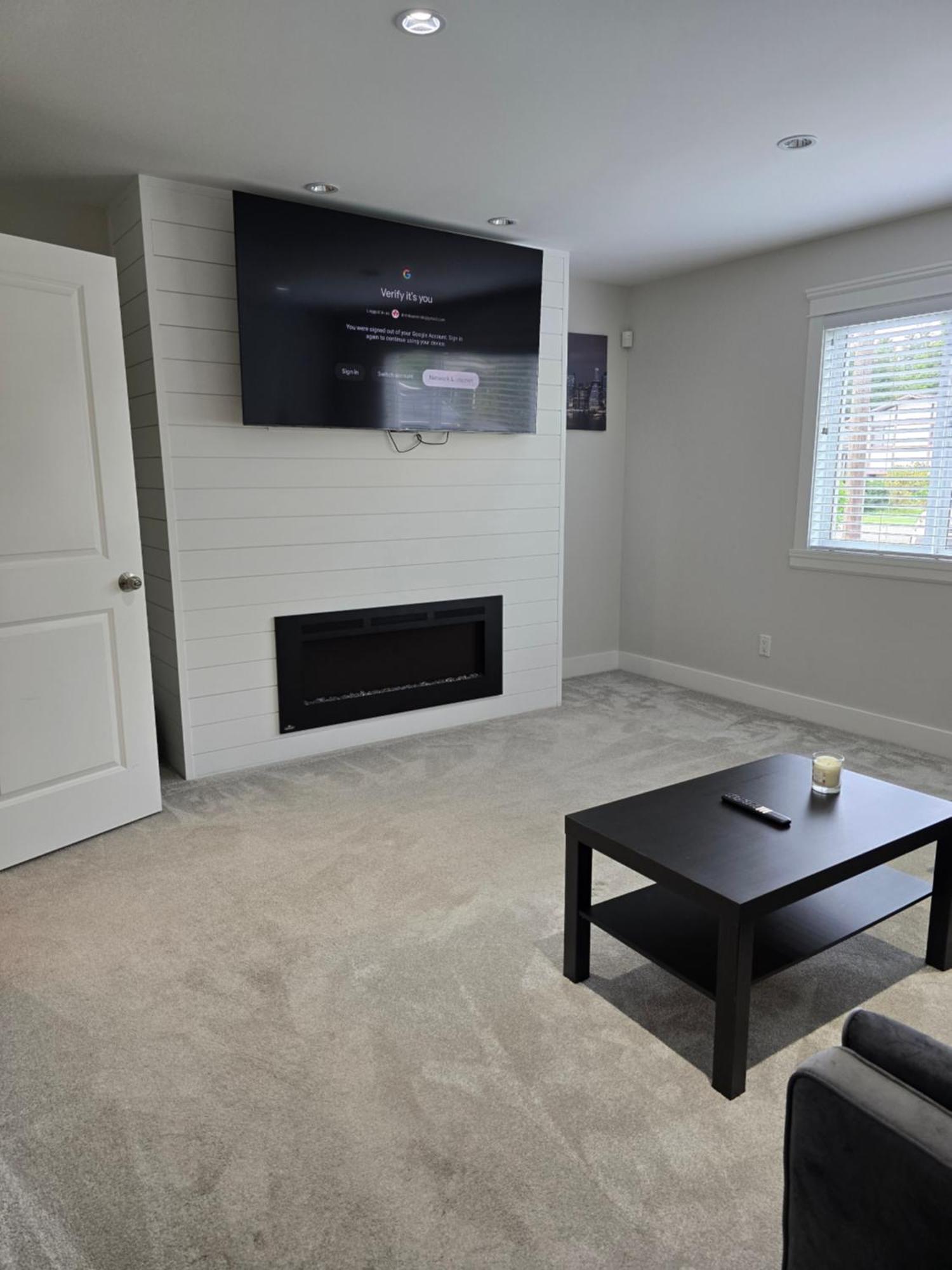 Private 1 Bedroom In Brookswood Langley Esterno foto